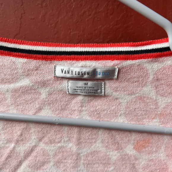 White with red polkadots throw sweater - Picture 4 of 4